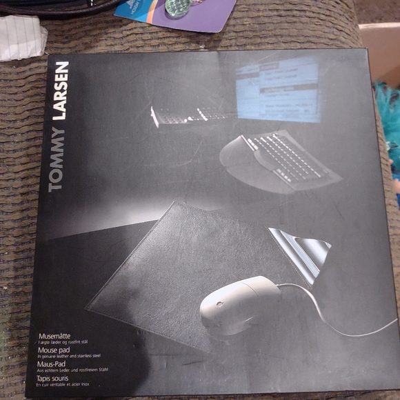 Vintage new Tommy Larsen  Designed Denmark leather Mouse pad nice gift - Picture 1 of 11